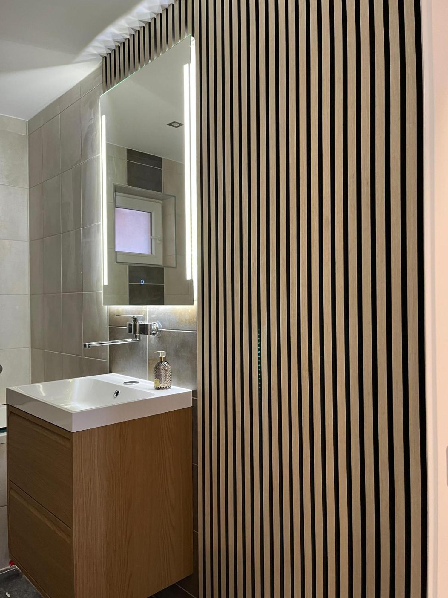 Airport Gate 25 Apartment Ledine Bagian luar foto
